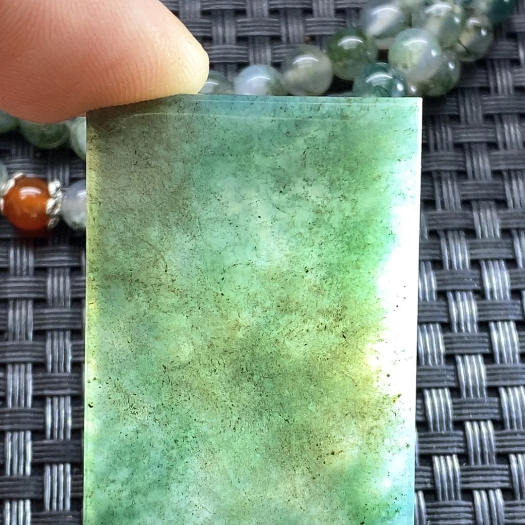 未镶嵌颈饰玛瑙/玉髓要**.