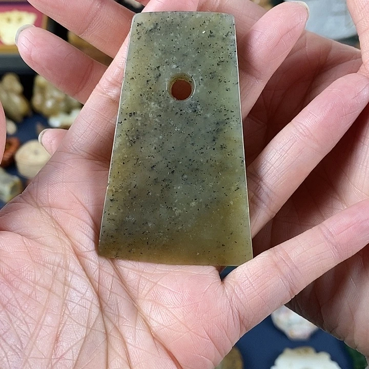 和田玉（糖玉）未镶嵌挂件