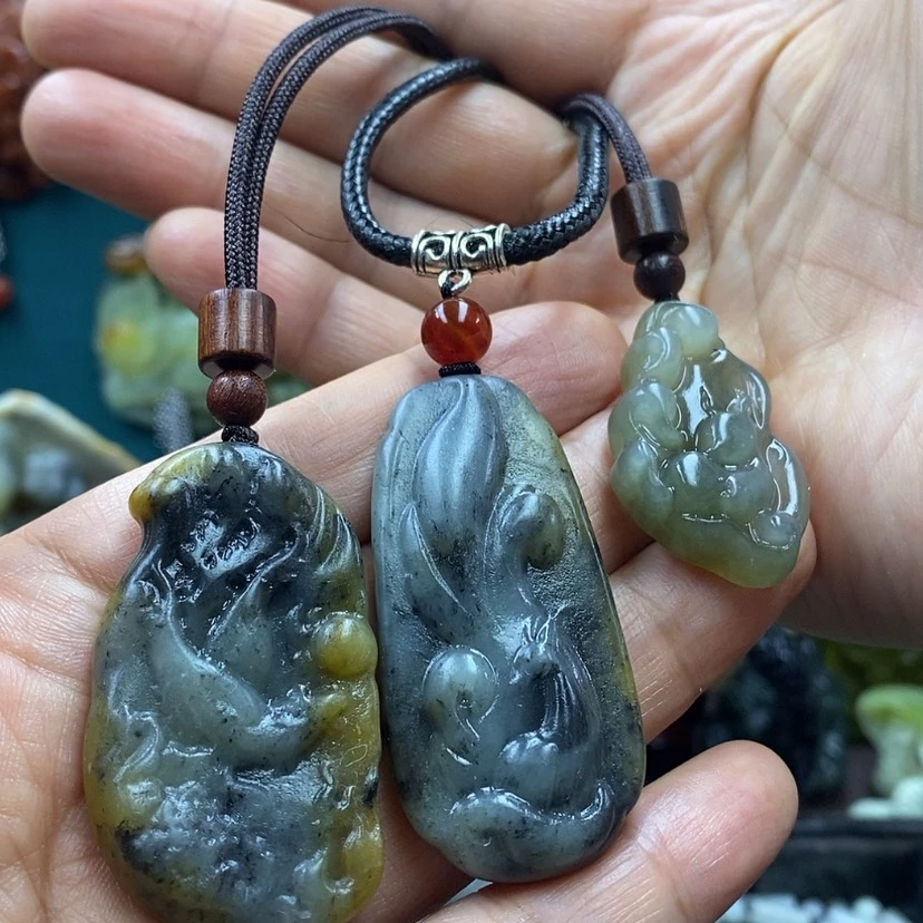 【闪购商品】蛇纹石玉吊坠未镶嵌