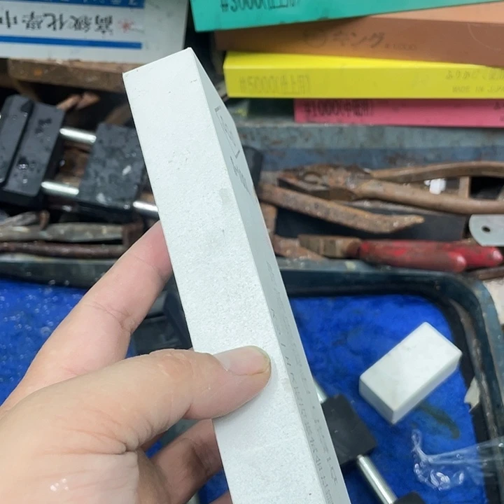 仰**晨磨刀石下铁快瑕疵