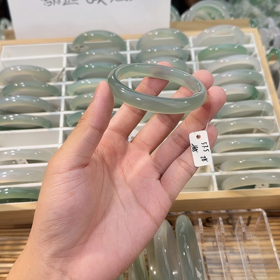 手镯玛瑙/玉髓未镶嵌圈口57.5