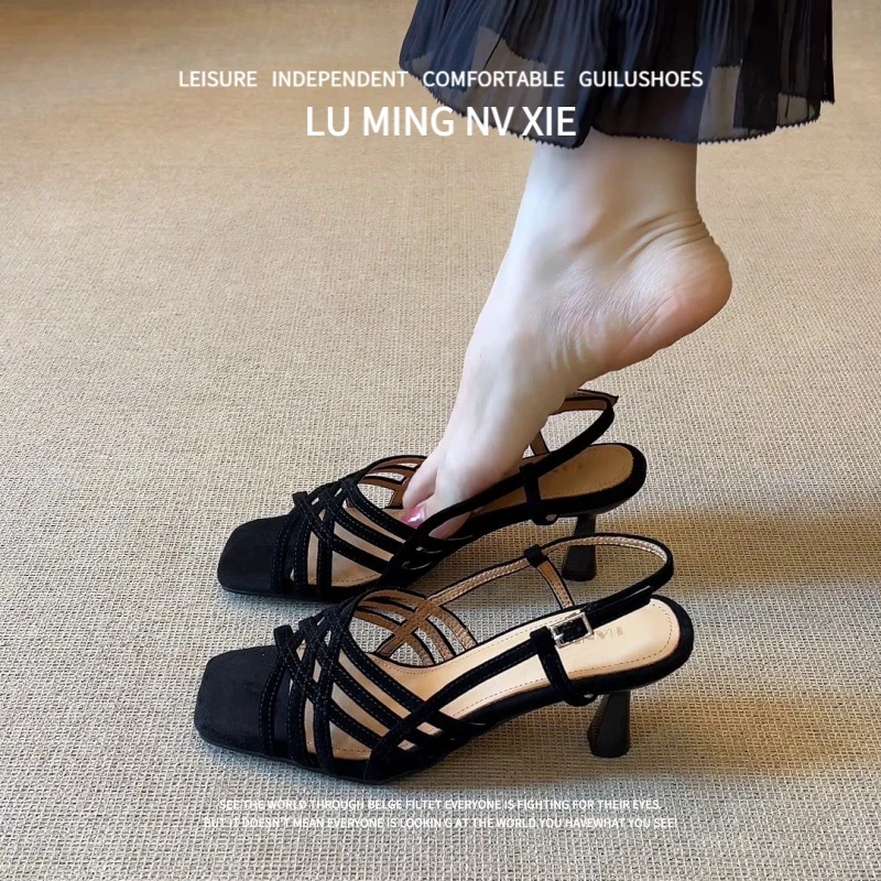 羊皮版~2025新款复古风小众百搭浅口气质方头粗跟一字带凉鞋外穿