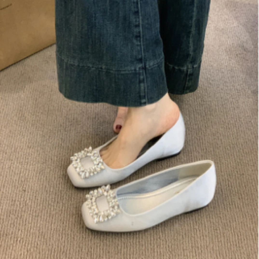 温柔仙女风单鞋2025新款法式晚晚风气质方扣水钻浅口内增高通勤鞋