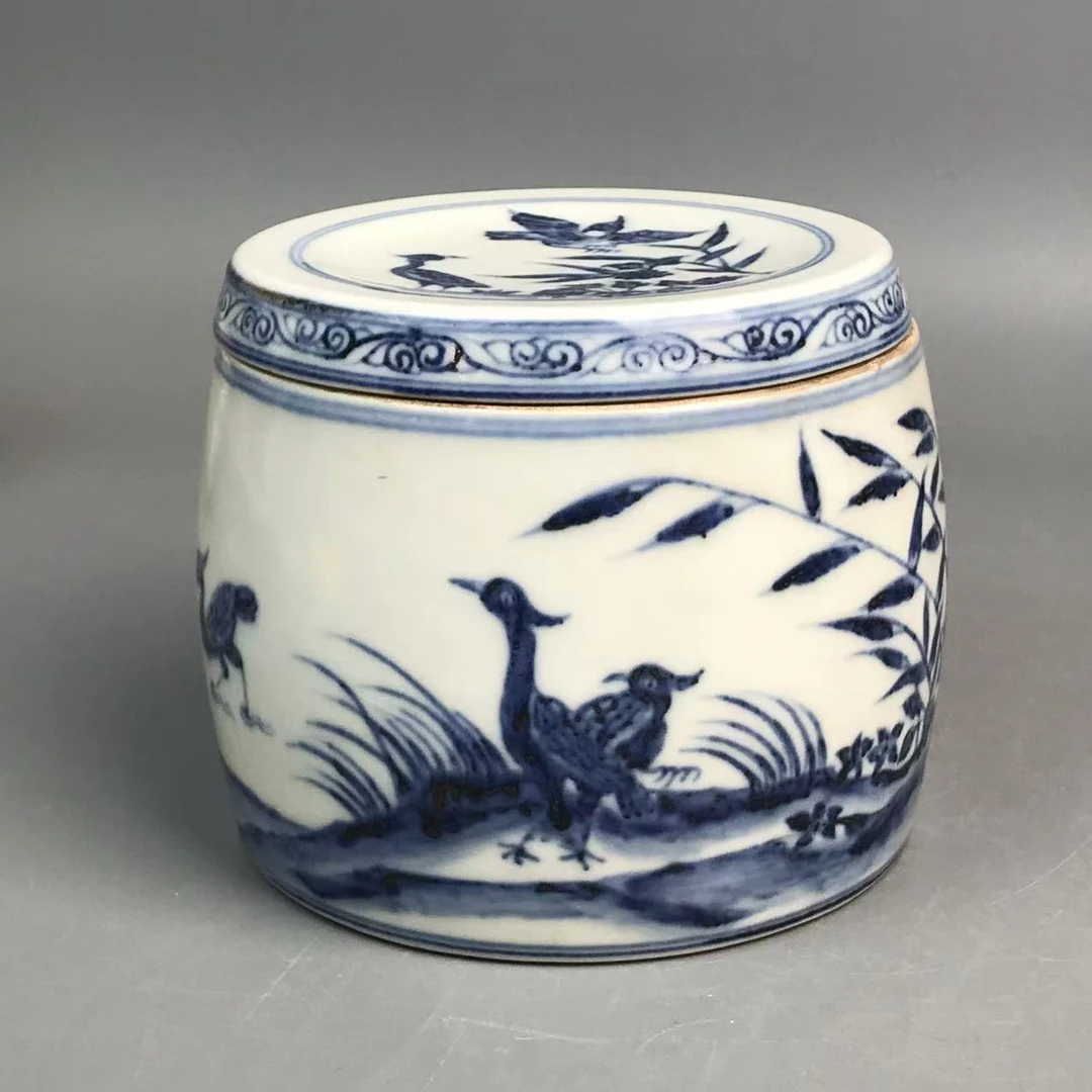 明宣德青花白璐纹盖罐