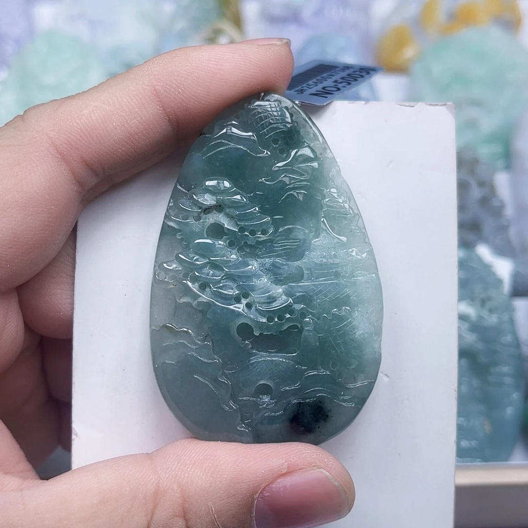 翡翠颈饰未镶嵌吊坠