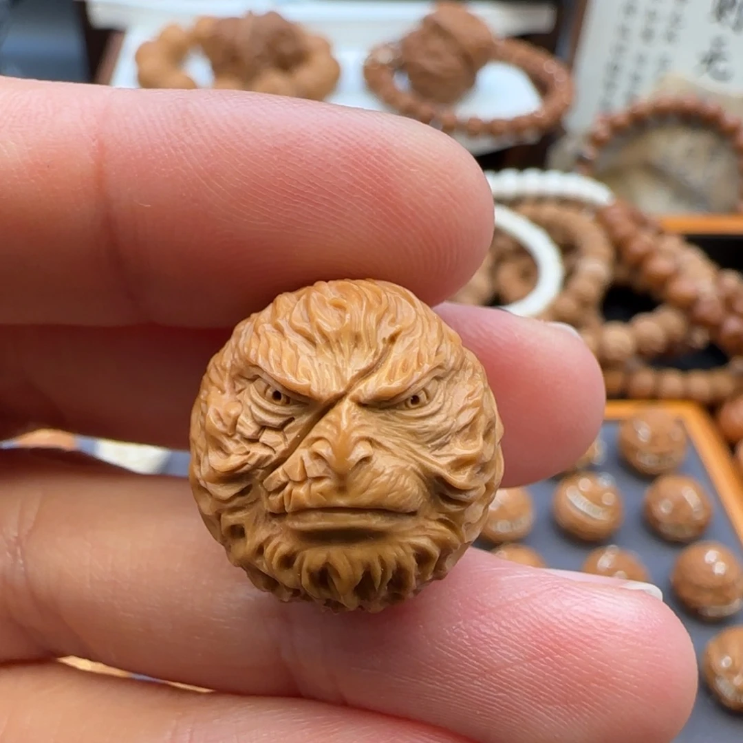 猴头核桃吊坠悟空