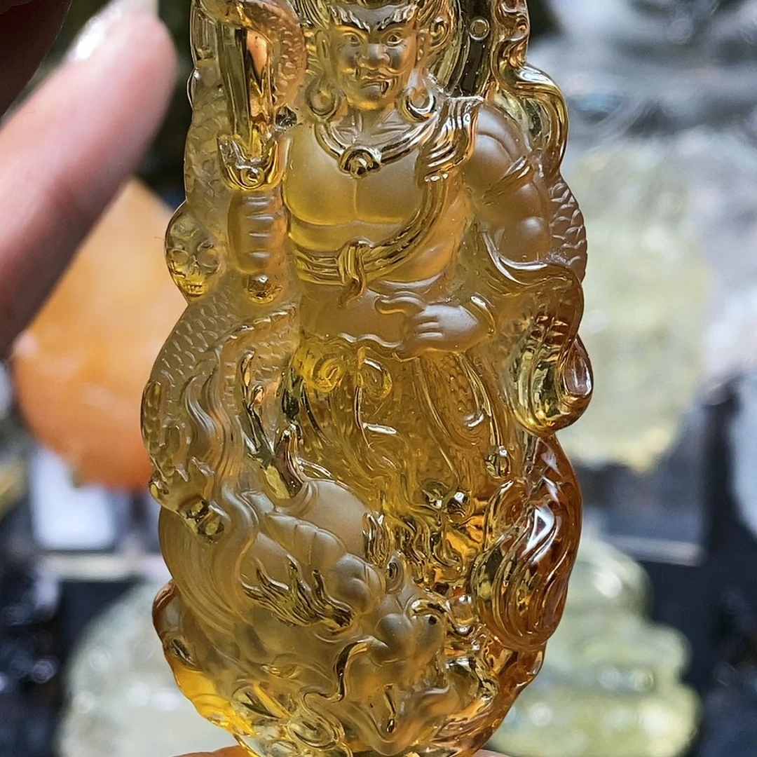 未镶嵌颈饰水晶吊墜