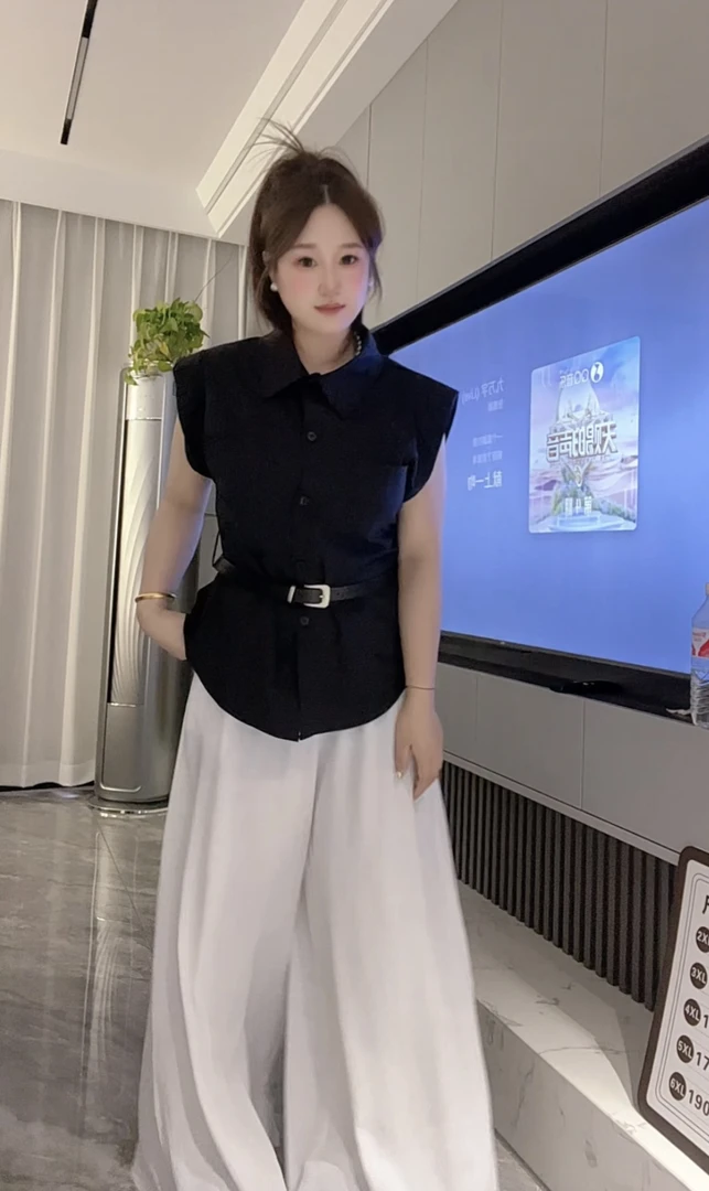 「小吴家」小众独特漂亮套装夏季轻熟单排扣坎肩上衣阔腿裤两件套女