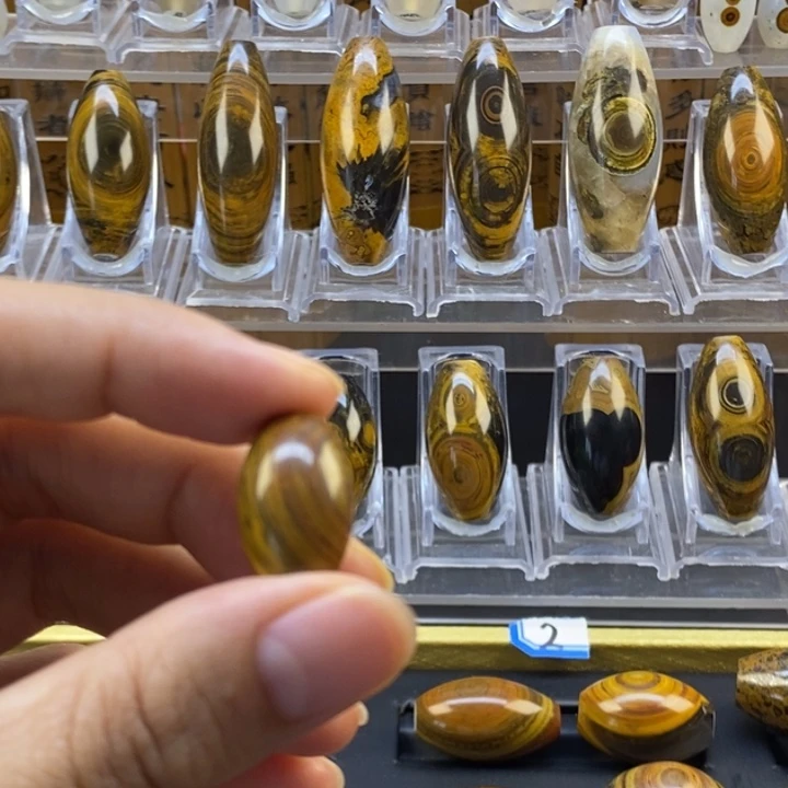 玛瑙/玉髓颈饰未镶嵌牛*白