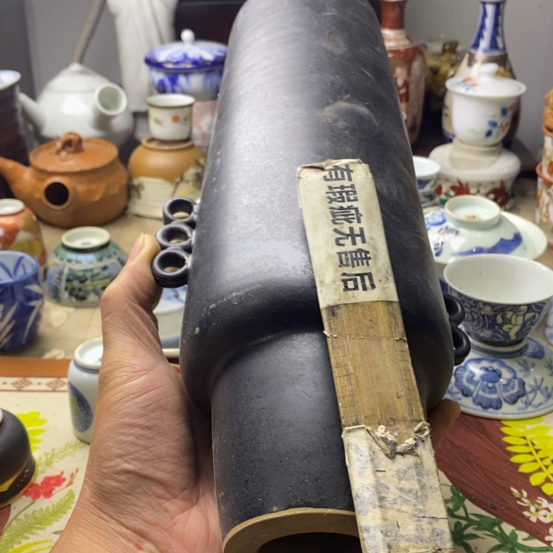 瓷片是因为它能有效保护眼睛哦