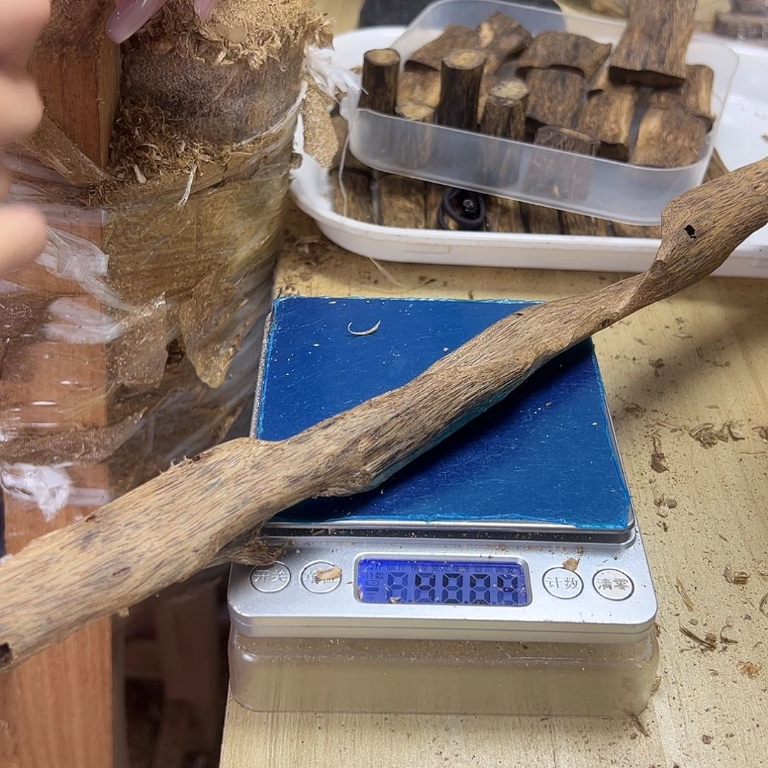 香料绿奇楠虫漏40克白棋天然虫