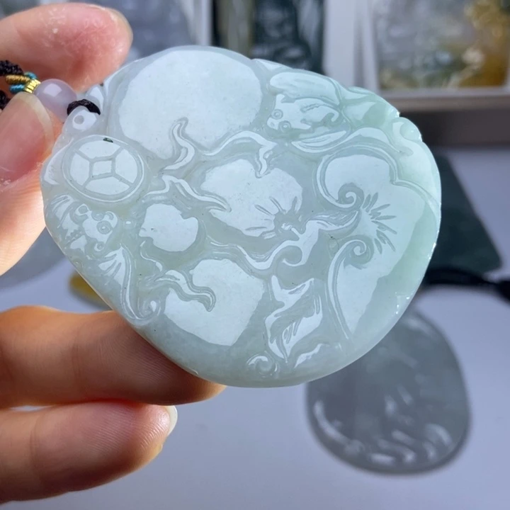 翡翠未镶嵌颈饰翡翠