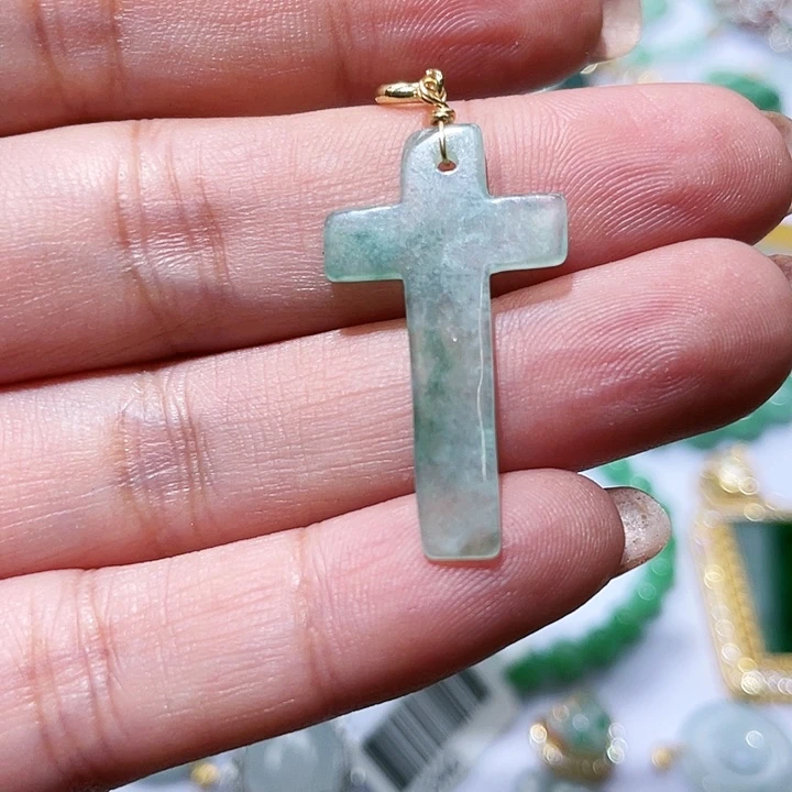 翡翠14K金镶嵌颈饰