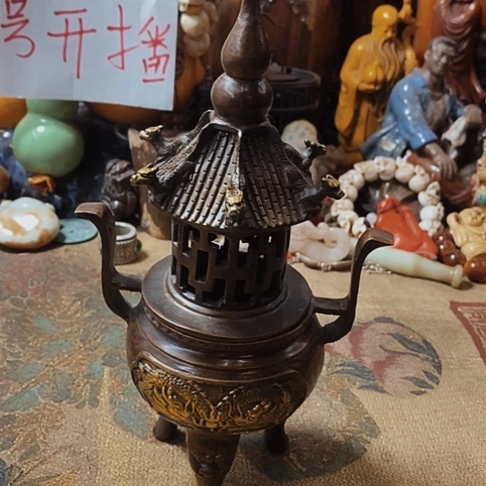 c m m h k j m c m