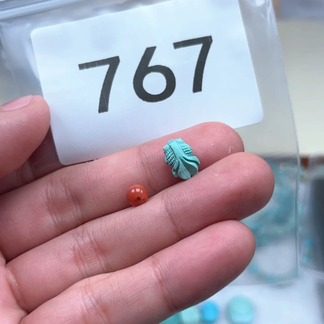 南红玛瑙未镶嵌珠宝奇石