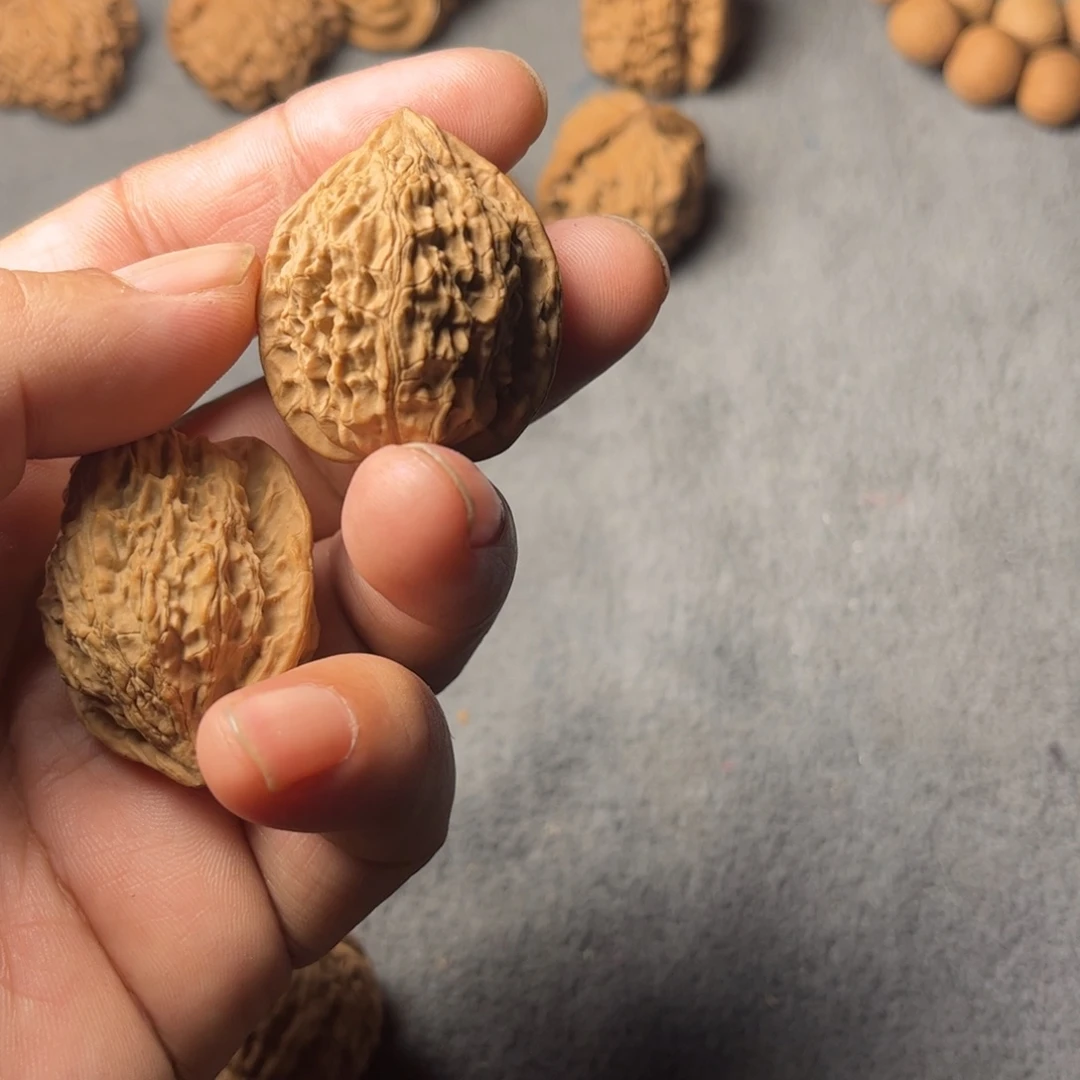 阿***亮文玩核桃吊坠野鸡