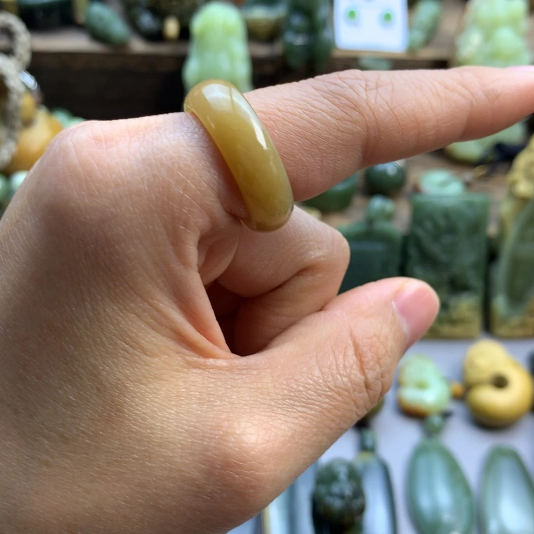 未镶嵌岫岩老玉（透闪石质玉）珠宝奇石元*