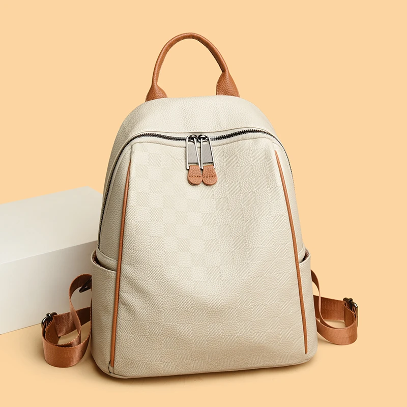 （送挂件）双肩背包女时尚爆款百搭旅行背包韩版休闲软皮轻便妈咪包