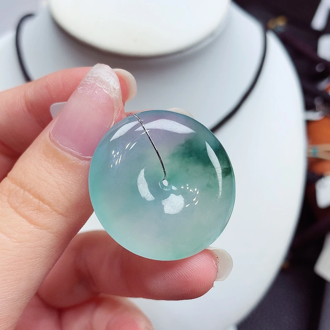 翡翠未镶嵌颈饰翡翠92，28.5/7.2