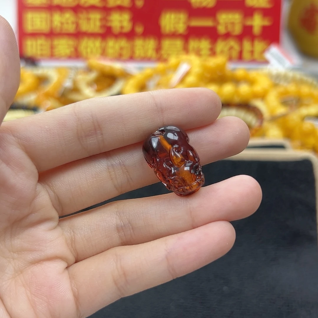 琥珀未镶嵌珠宝奇石