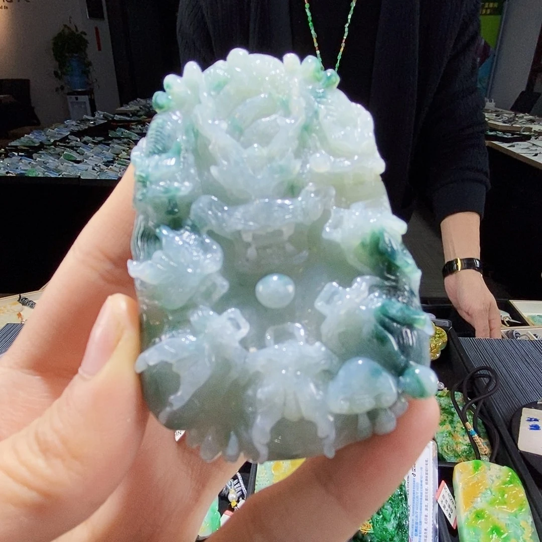 颈饰未镶嵌翡翠翡翠