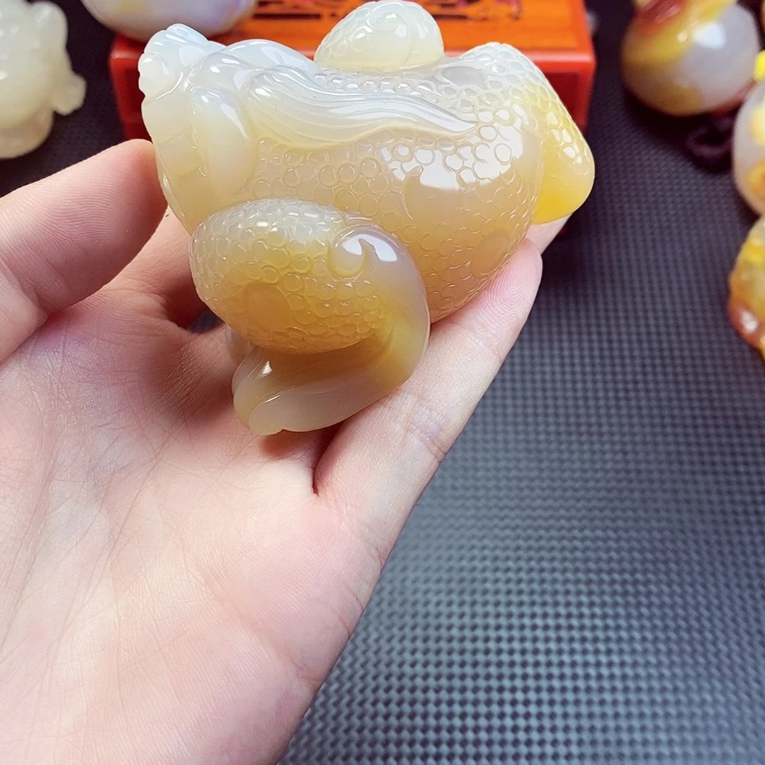 吉***驰玛瑙/玉髓未镶嵌玛瑙