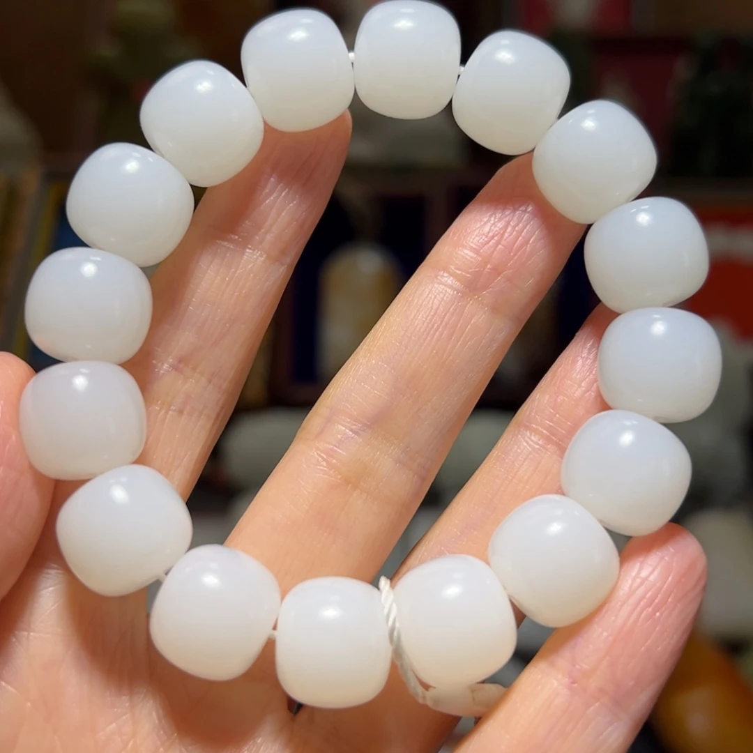 曹***禹和田玉未镶嵌挂件