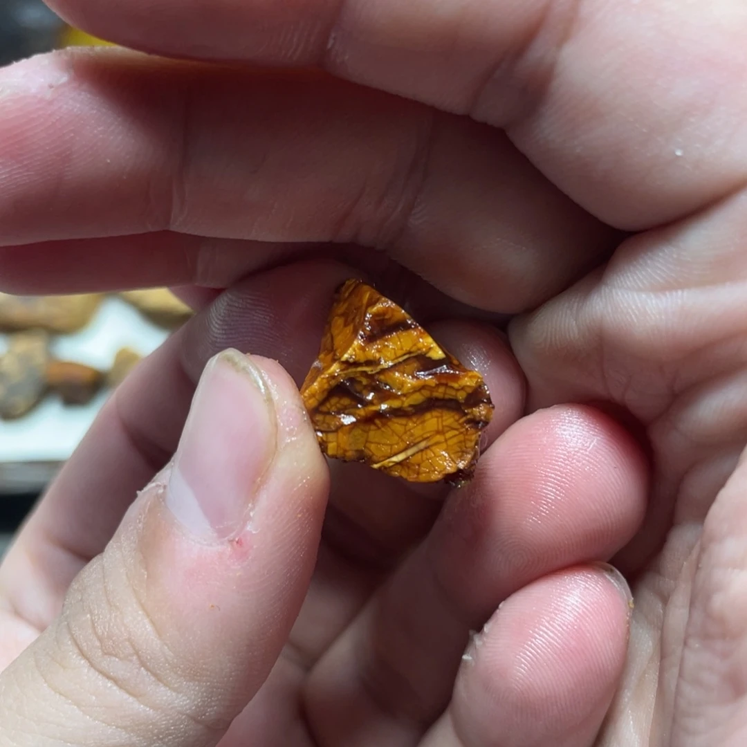 定制琥珀天然原矿