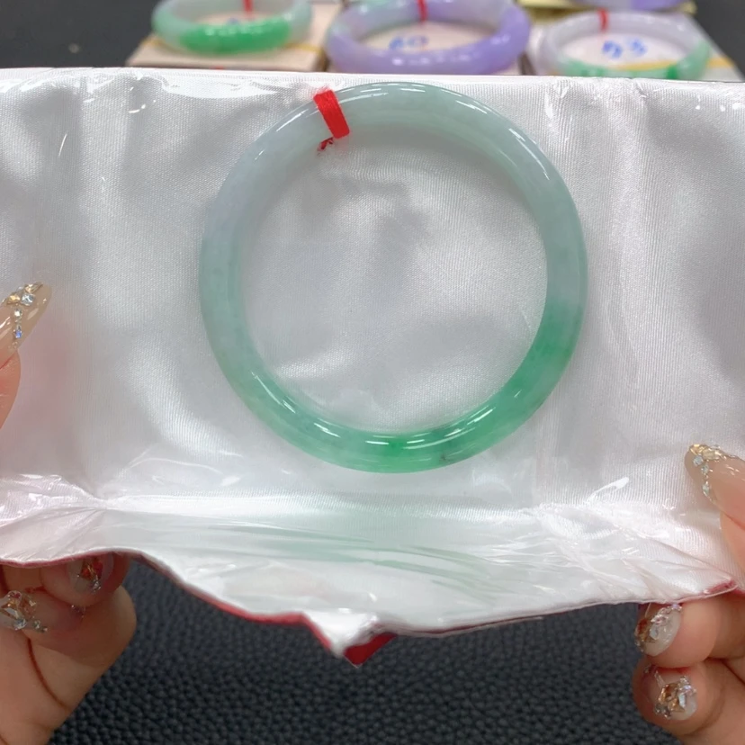 【闪购商品】翡翠手镯未镶嵌翡翠