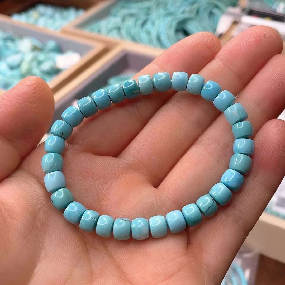 绿松石未镶嵌颈饰