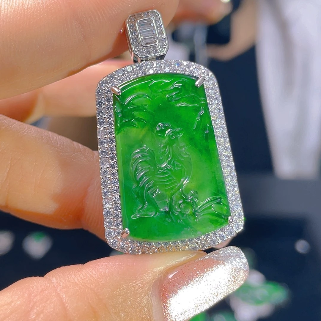 翡翠未镶嵌颈饰天然