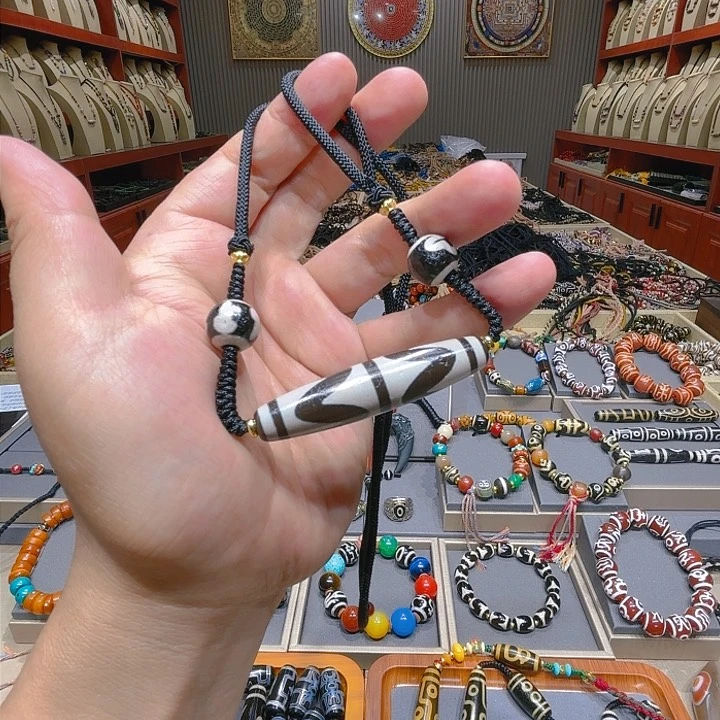 未镶嵌玛瑙/玉髓珠宝奇石