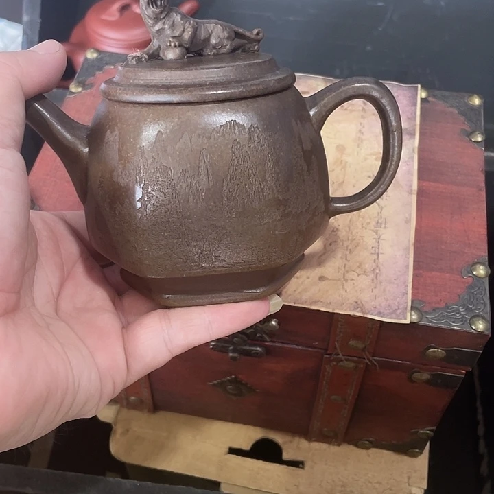 紫砂茶壶紫砂壶大家都知道喜欢紫砂