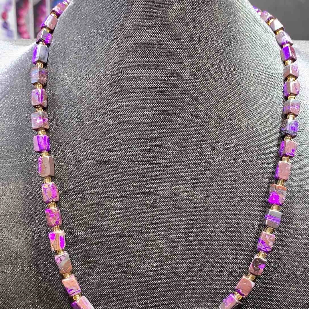 苏纪石（舒俱来）未镶嵌南非舒俱来丝绒方糖项链