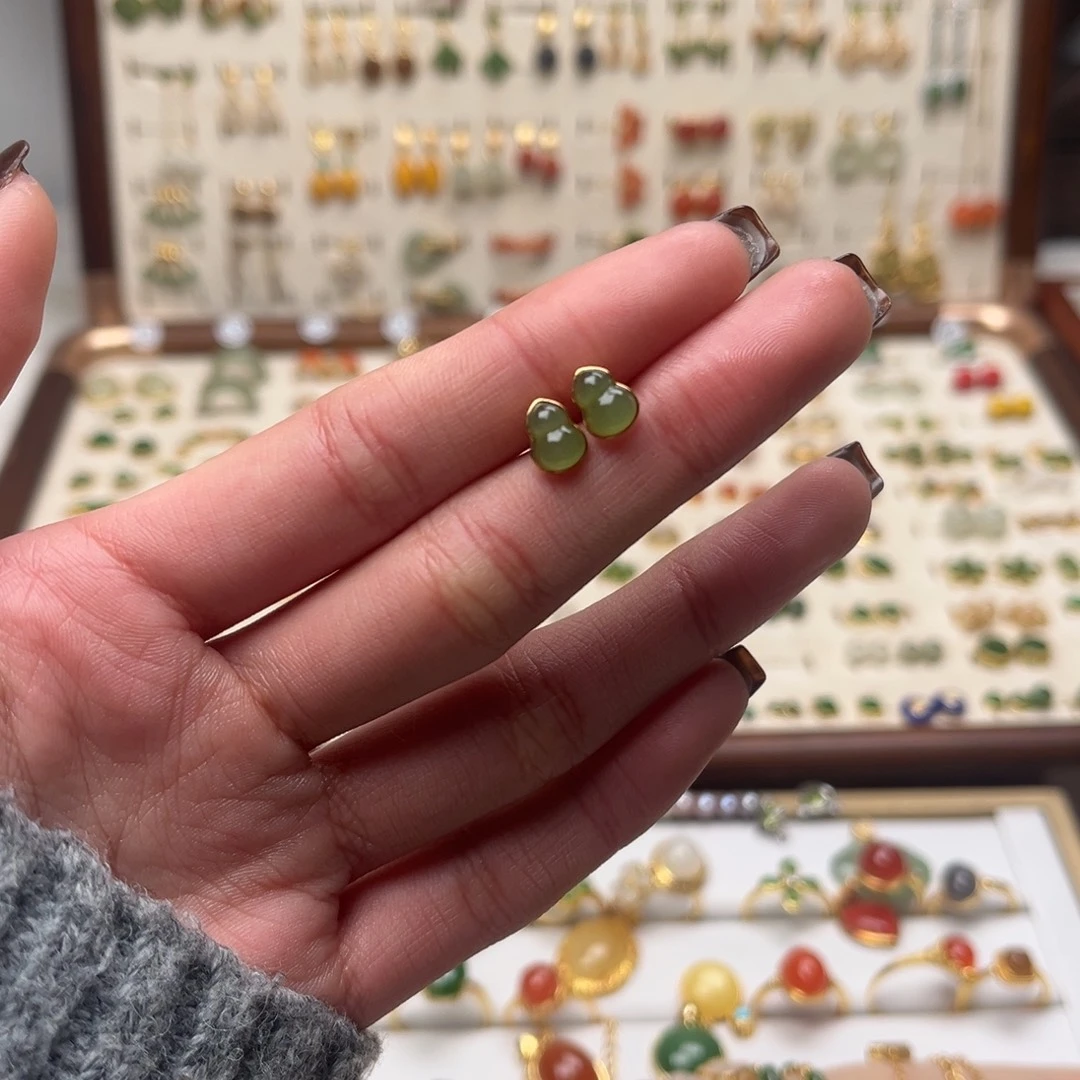 和田玉银S925镀金镶嵌耳坠