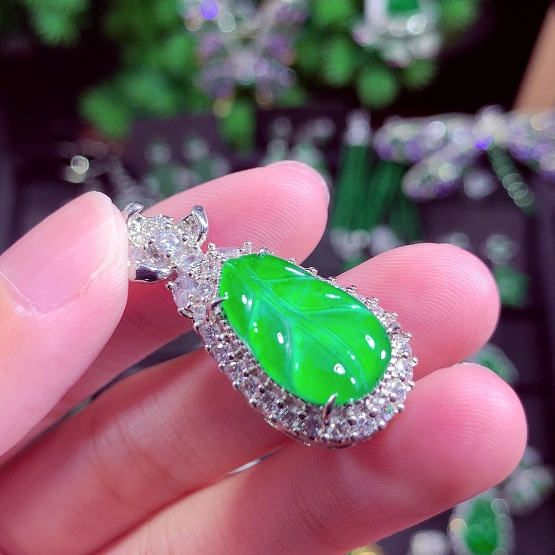 颈饰未镶嵌翡翠天然