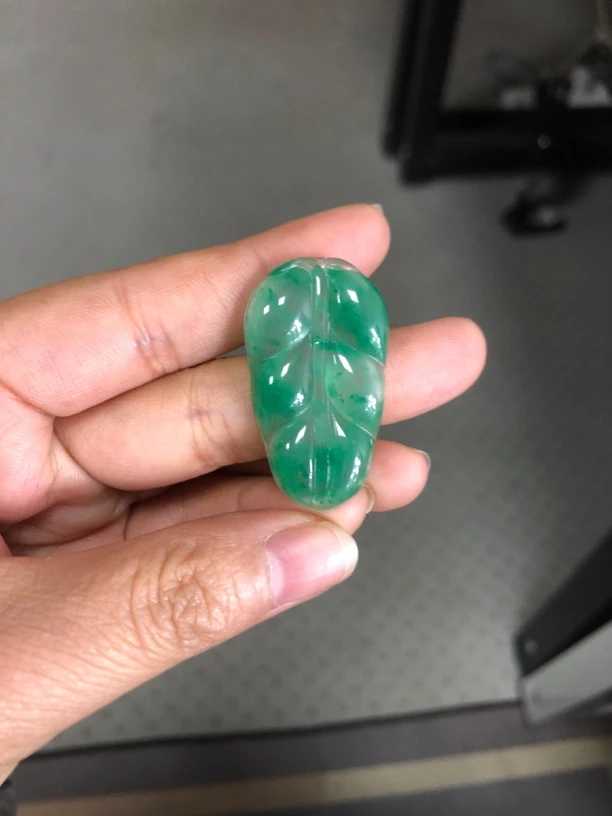 独龙玉飘花叶子了