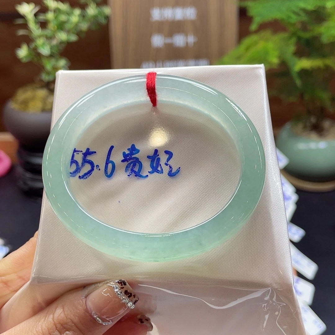 翡翠未镶嵌手镯93 号