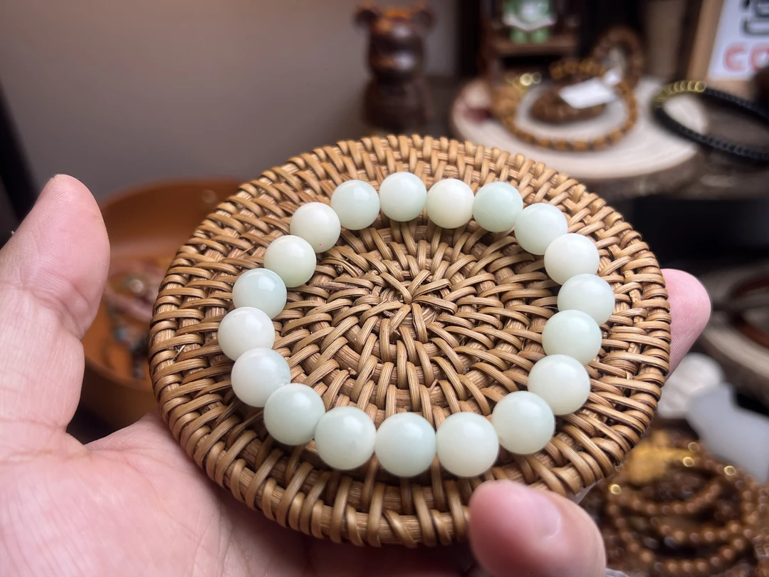 渐变淡黄淡蓝0.8m菩提根手串（福袋颜色随机）