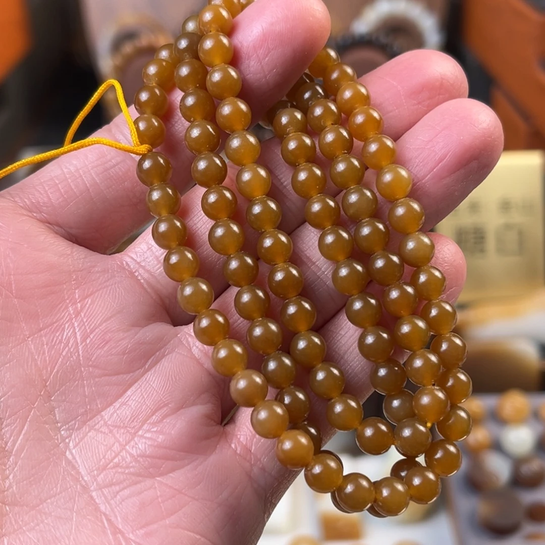 和田玉（糖玉）未镶嵌颈饰