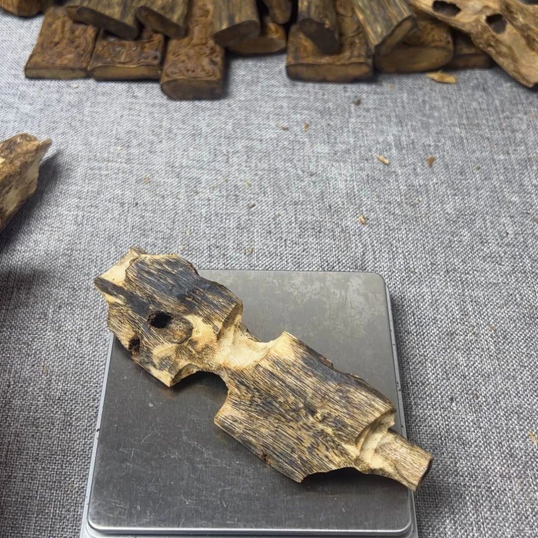 沉香沉香碎屑虫漏22克➕