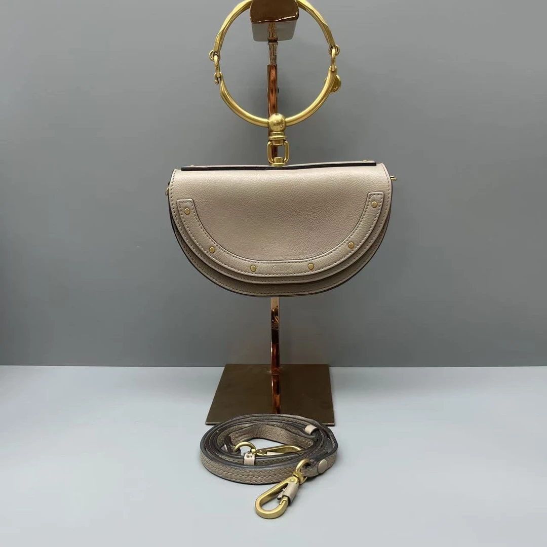 95新 Chloe/蔻依 Nile系列半月圆环包 尺寸20*12 SV14848