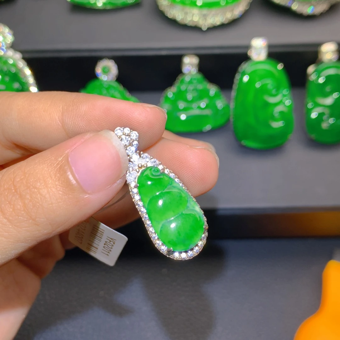 【闪购商品】吊坠(不含链)银S925镶嵌翡翠