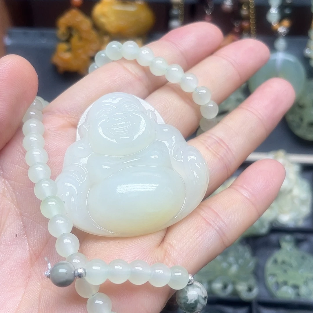 未镶嵌蛇纹石玉颈饰