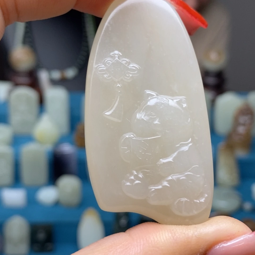 颈饰未镶嵌和田玉