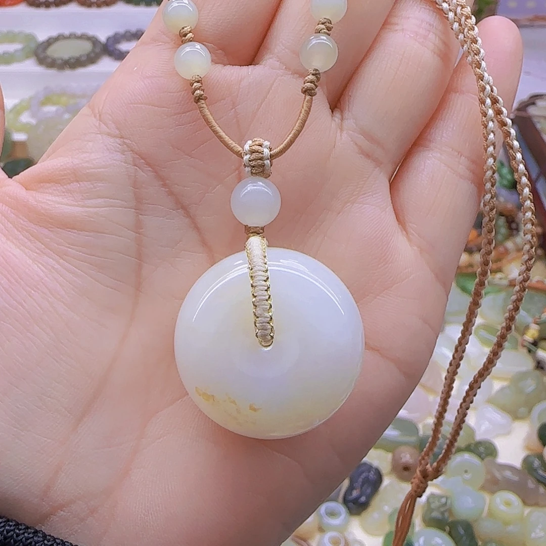 曦***ᝰ和田玉未镶嵌吊坠(赠链)