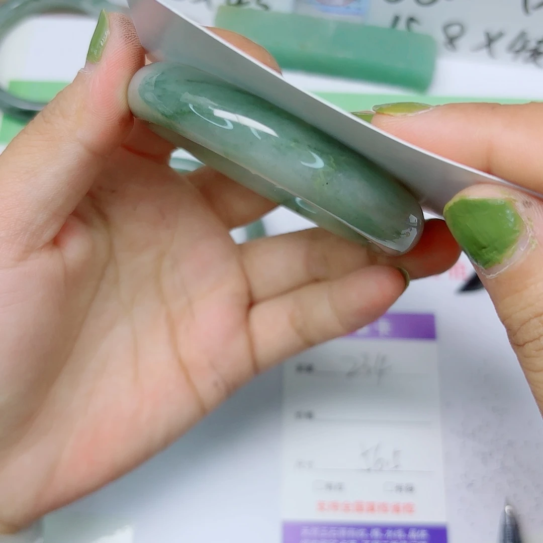 石英质玉手镯未镶嵌234/5655