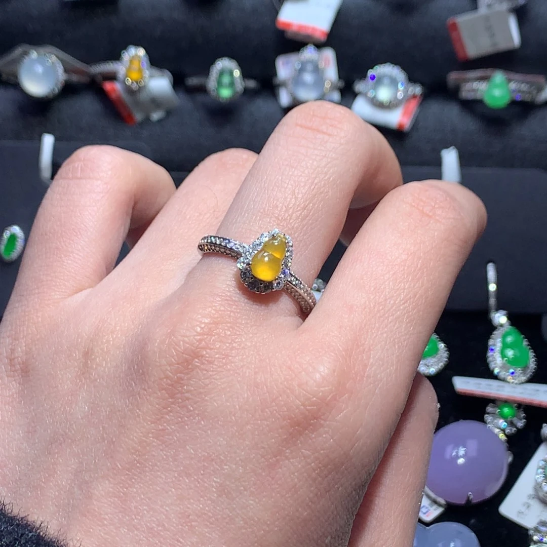 翡翠颈饰银S925镶嵌天然翡翠