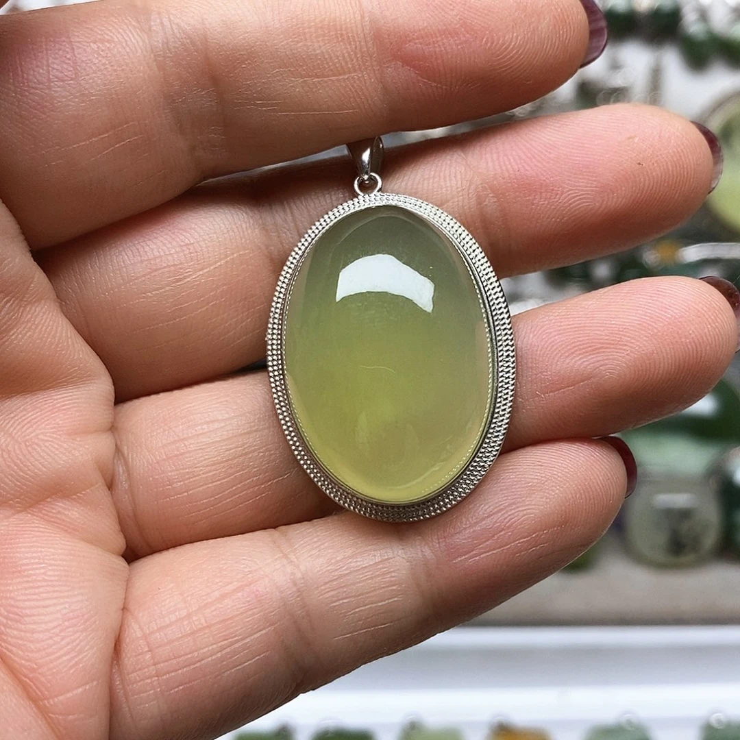蛇纹石玉银S925镶嵌吊坠