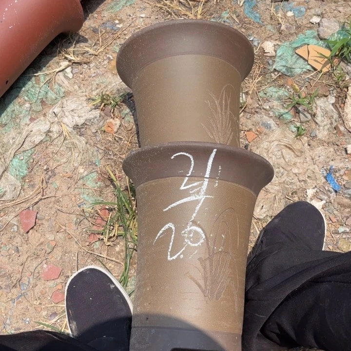 紫砂花盆紫砂的味道真的